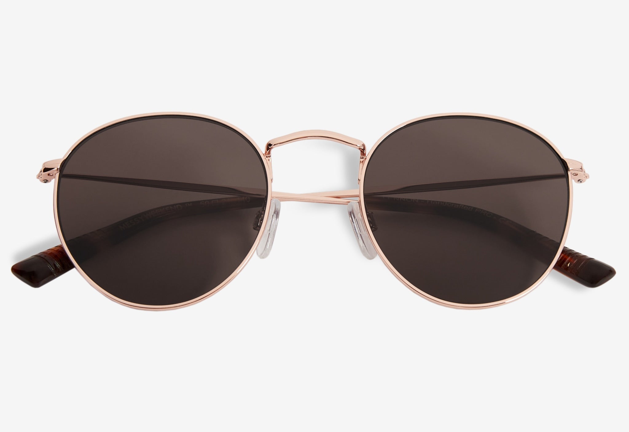 Round metal sunglasses with gold frame| MessyWeekend